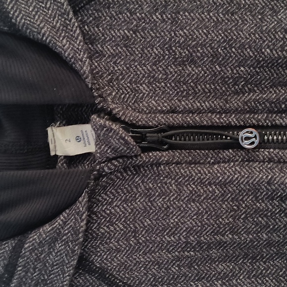 Lululemon Daily Practice Jacket Size 2 - Picture 5 of 8